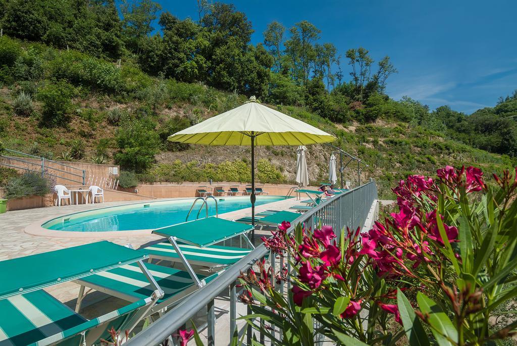 Gli Ulivi Di Montalbano Villa Специя Екстериор снимка
